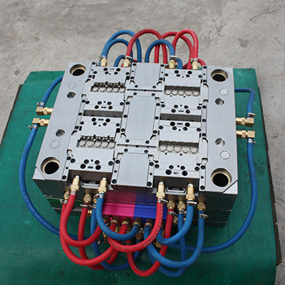 Moule d'injection automatique de haute précision pour le fusible