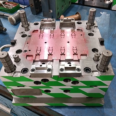 Pièces de moule d'injection plastique